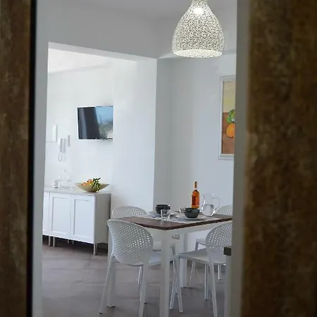 Zi Dima Giardini Naxos