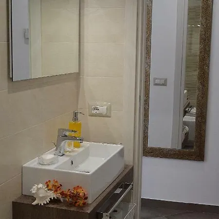 Zi Dima Джардіні-Наксос