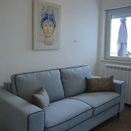 Zi Dima Апартаменти