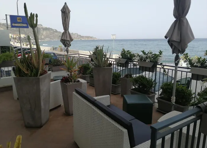 Zi Dima Giardini-Naxos