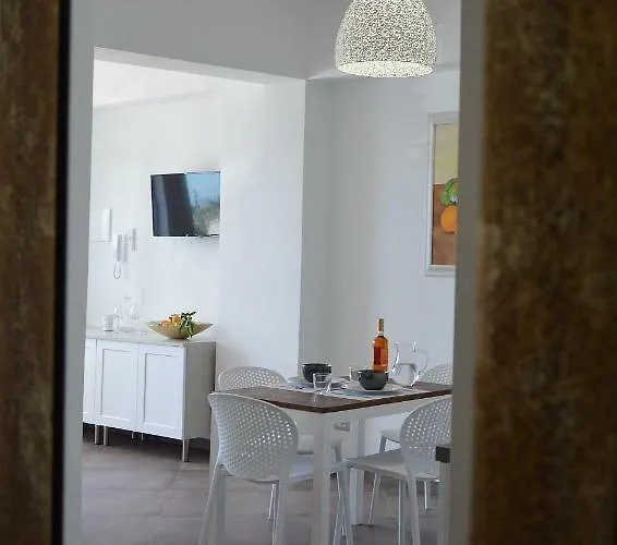 Zi Dima Giardini-Naxos